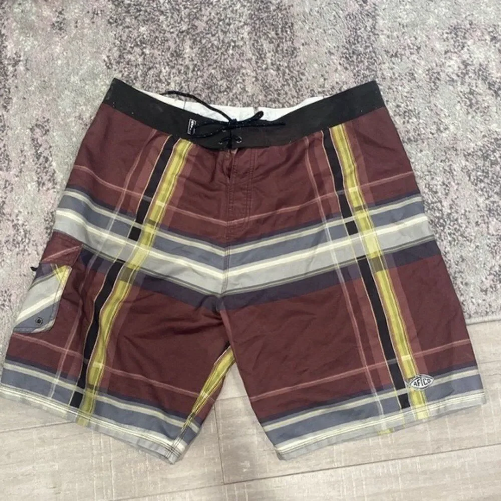 AFTCO Bluewater Men’s Boardshorts Swim Sz 38 Multicolor Check Plaid Polyester